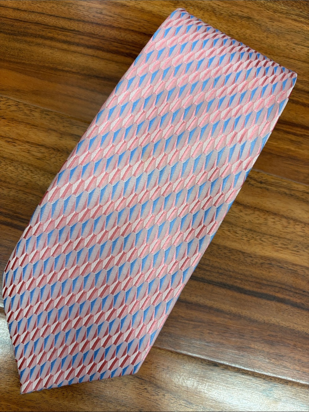 Nova‎ Neck Tie